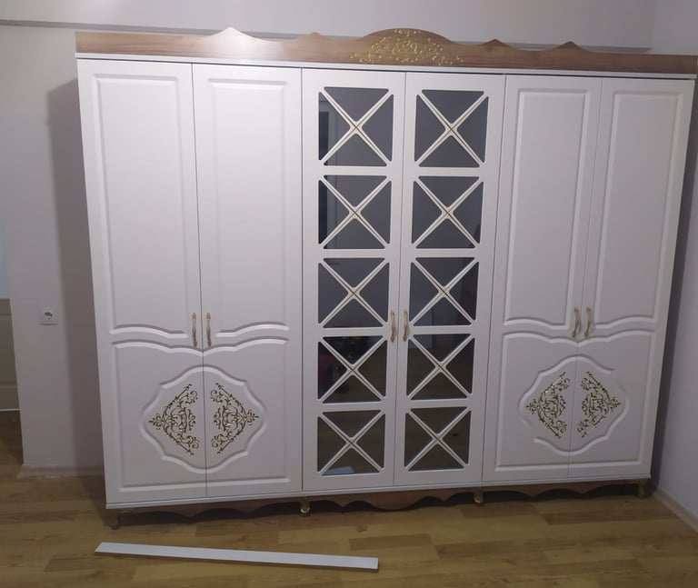 ALTI KAPAKLI CNC LAKE GARDIROP