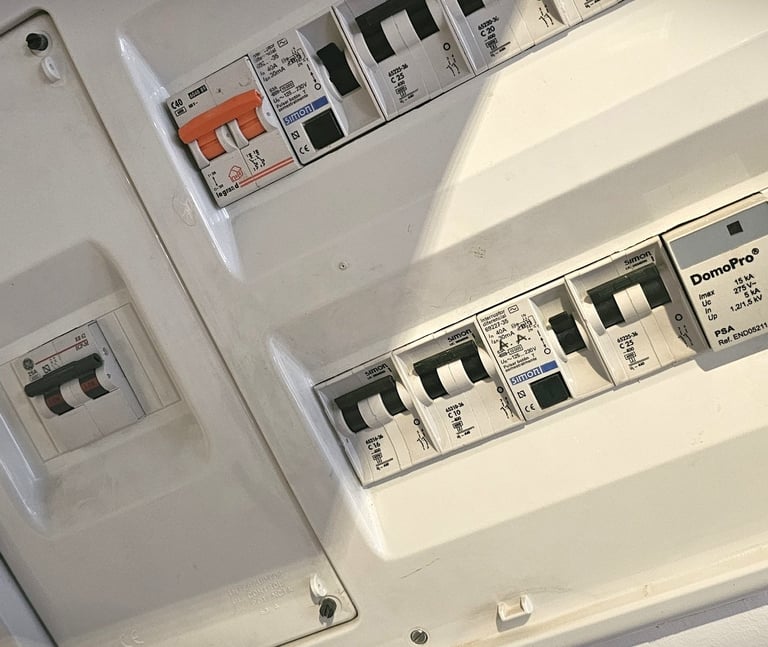 reparacion cuadro electrico badajoz