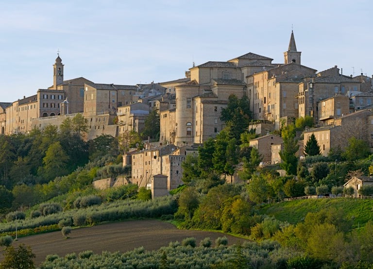 Treia borgo storico tra colline Marche