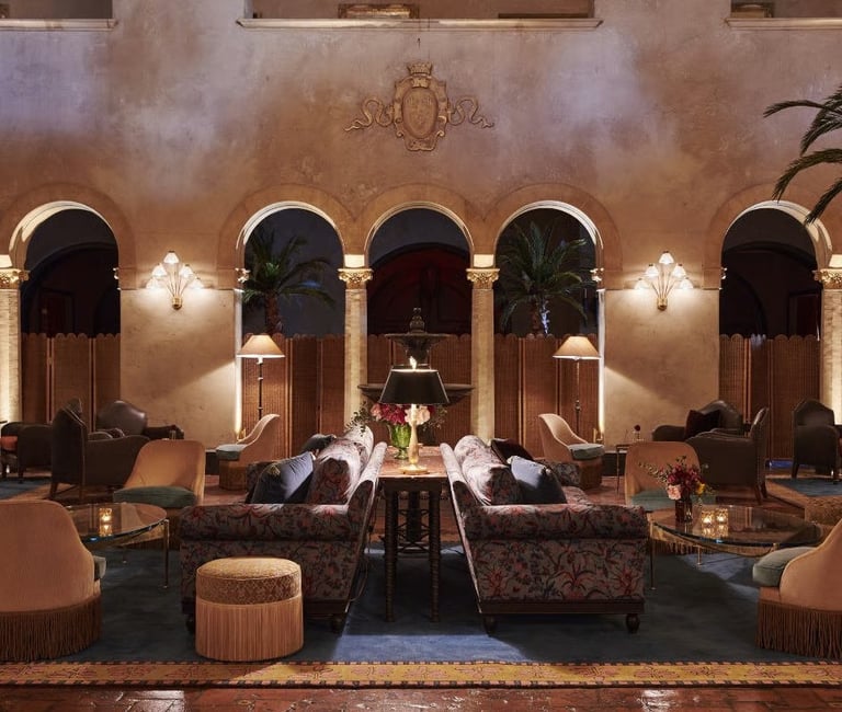 hollywood-roosevelt-lobby-inside-losangeles