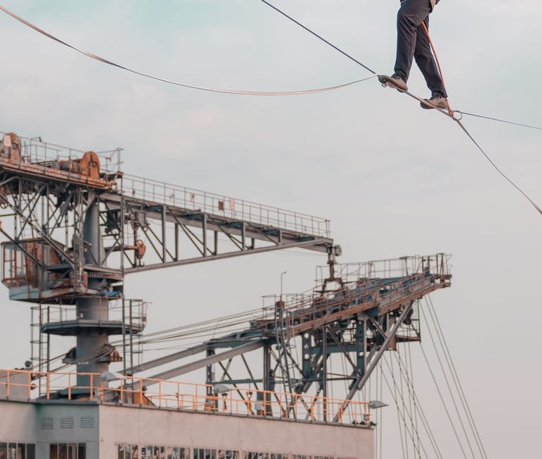 Ruben Langer Slackline Ferropolis Foto von Albrecht Voss