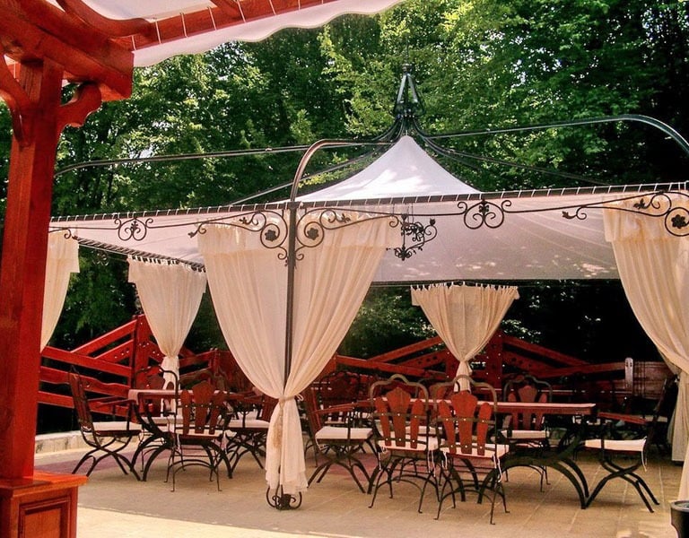 Tonnelle de jardin pavillon arche en métal