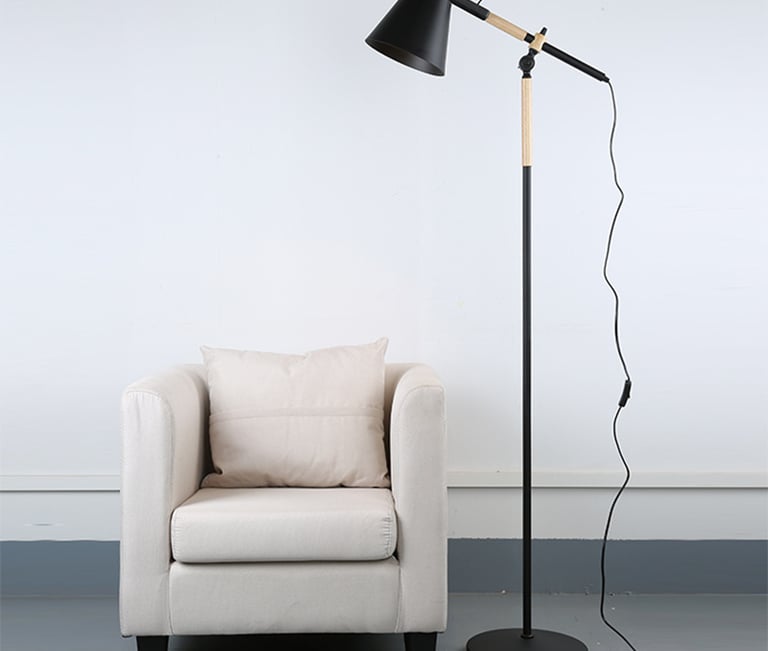 0540 Long swing arm classic floor lamp