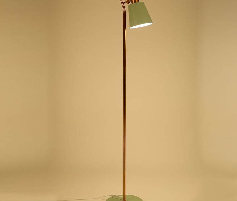 0890 Macron simple floor lamp
