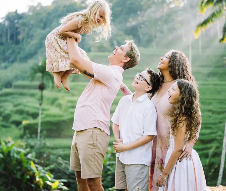 Family photography session in the rice fields of Tegalalang Bali