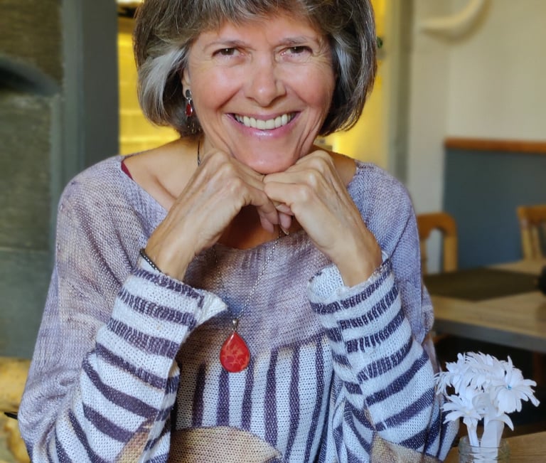 Sara Verrall - Author. smiling