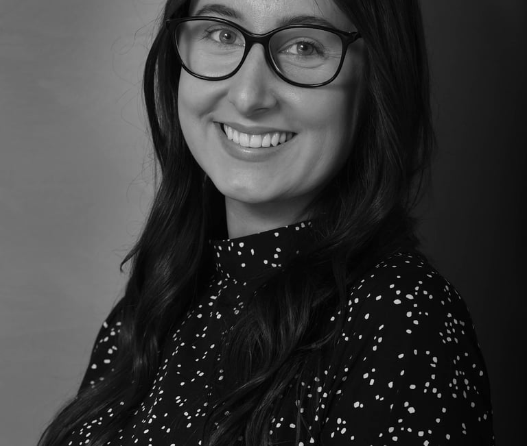 Black and White headshot Nicky Modjesch