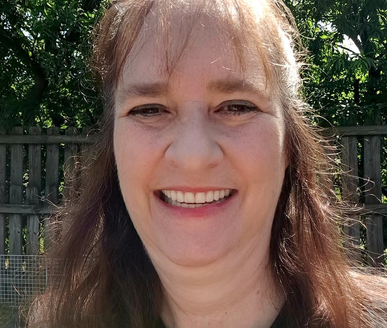 Up close picture of a smiling woman