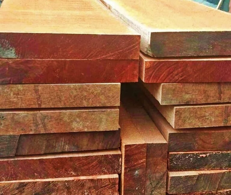 Kayu papan meranti