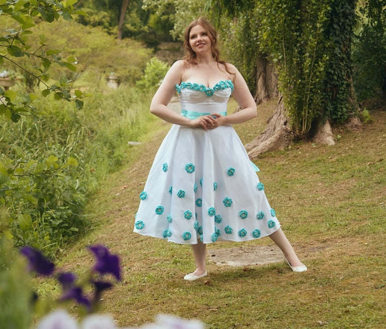 robe de mariée courte fleur bleues nature vernon cergy gisors