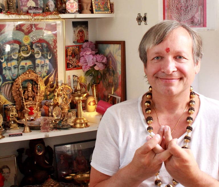 Vishudha Avatar Baba in his shrine The Netherlands