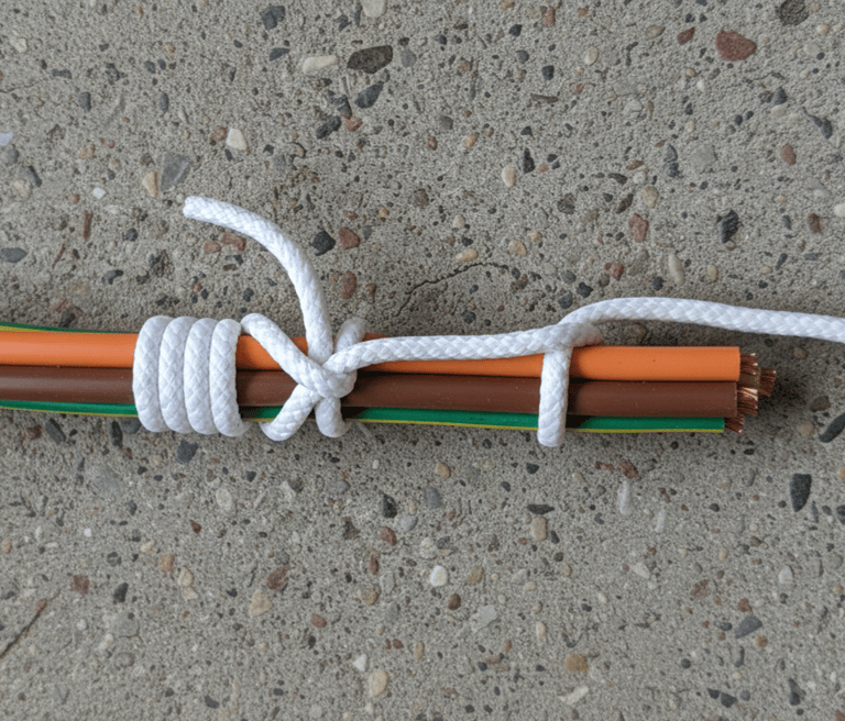 A Schwäbisch (Swabish, Schwabish, Swabian) pulling hitch on a High Voltage THHN wire head.