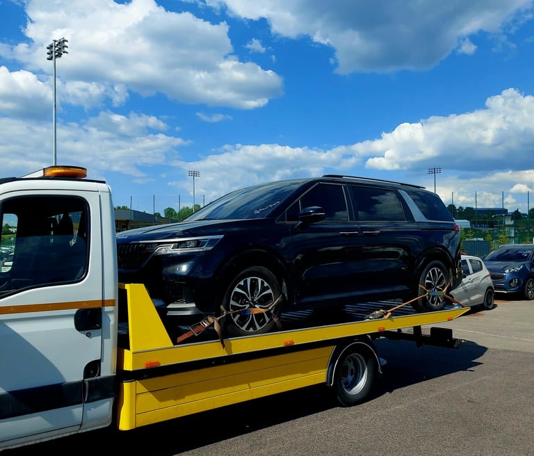 Tralo paslaugos, technine pagalba kelyje, auomobilio transportavimas Vilniuje