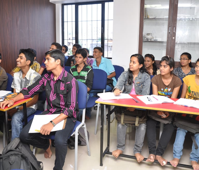 Locus Academy students from NEET and MHT-CET classes