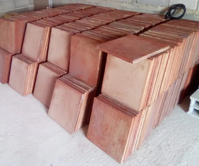 Terre cuite coloris rosé varié