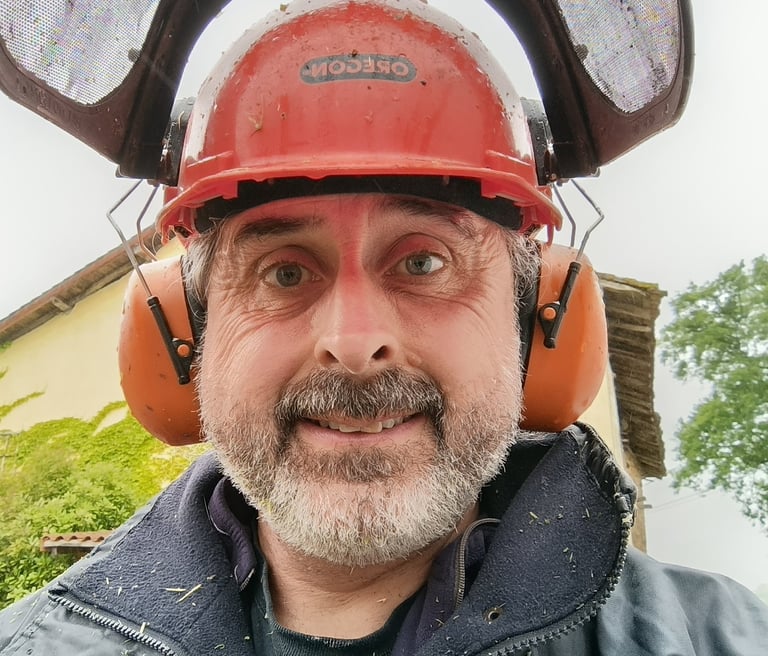 Preston Gardener solution general garden care & maintenance problem low cost efficient service help