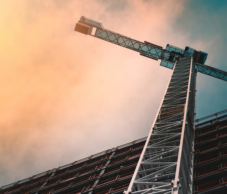 Service de maître électricien pour chantiers de construction neuve à Montréal et Rive-Sud.