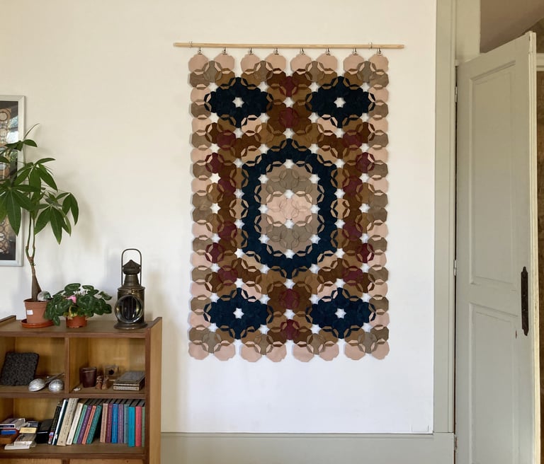 Konjunto-leather-wall-hanging