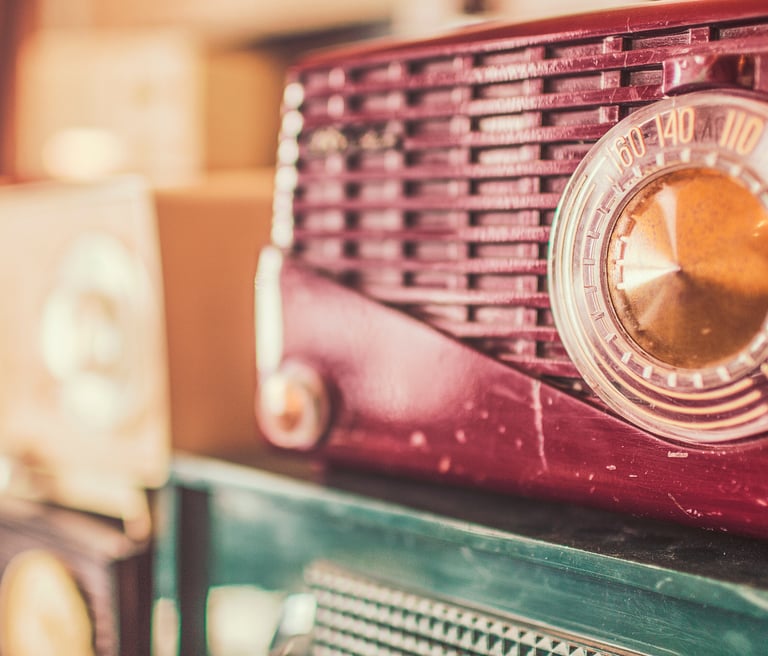 Radio frequency with a retro radio on table