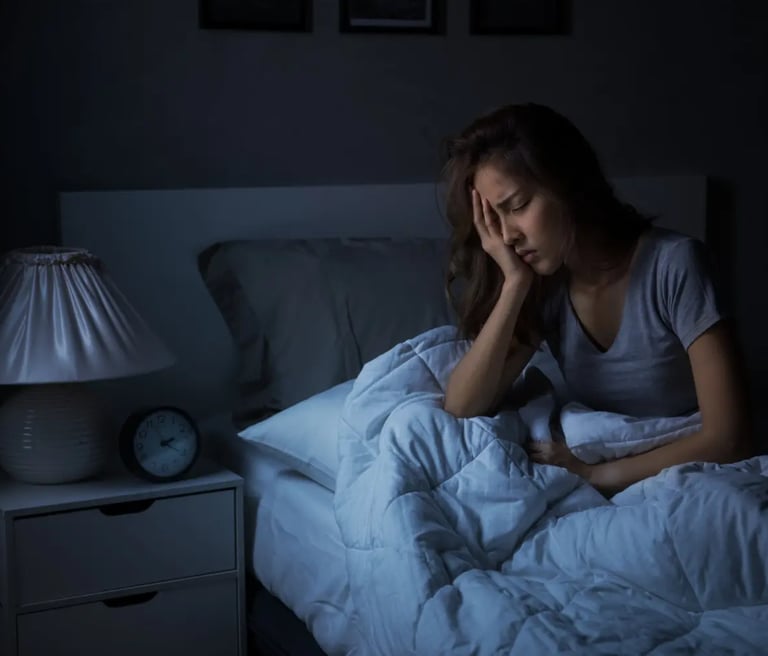 femme qui a des troubles du sommeil, insomnie. se faire aider par un magnetiseur à Nantes