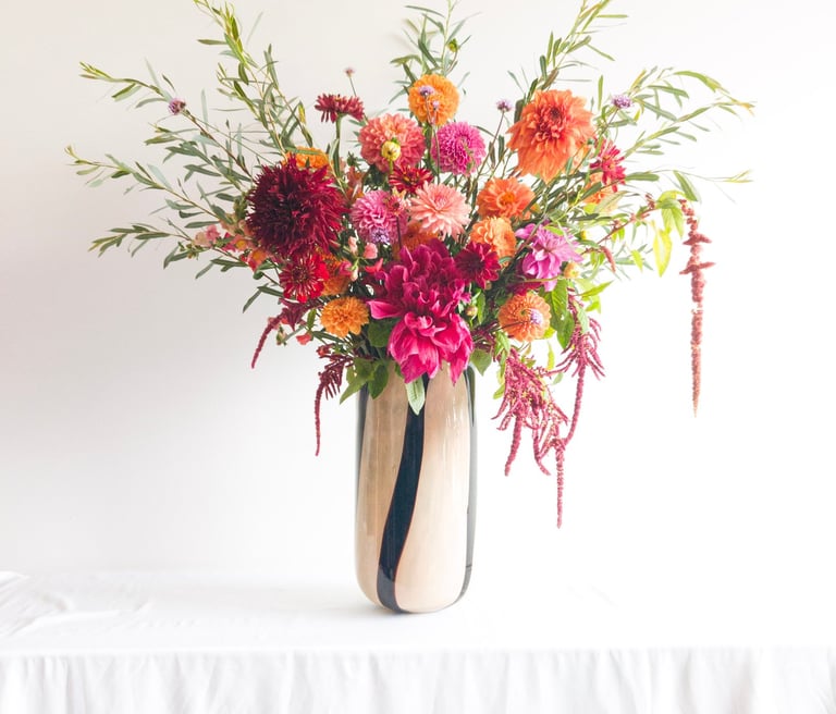 grand vase et bouquet de reception desk