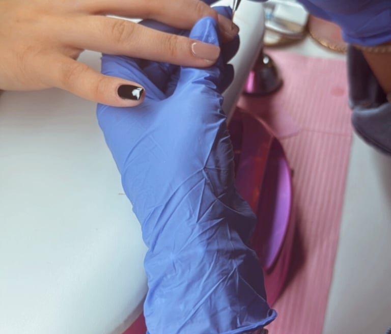 nails by nails by linds and Lindsay Walter at Meraki and Co salon and spa 