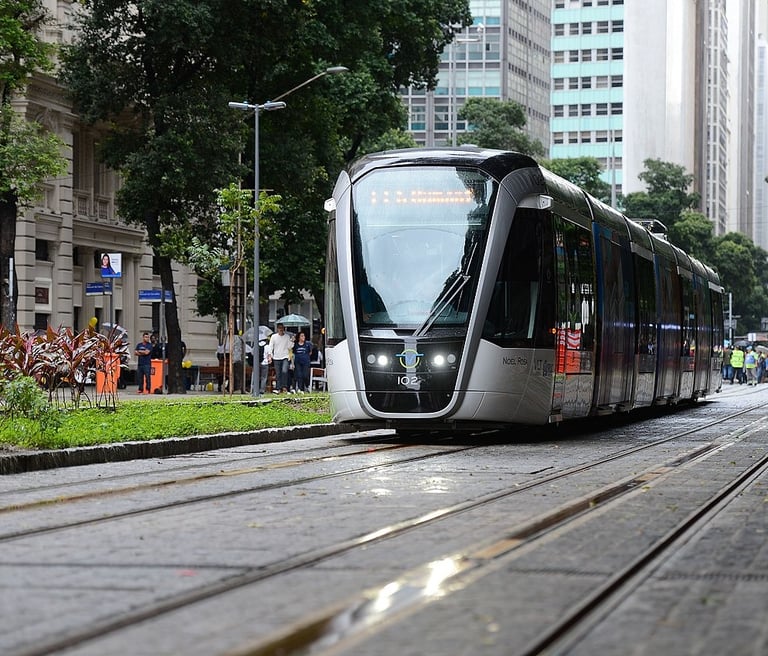 Assessoria financeira para projetos de investimento, project finance. Modelagem financeira