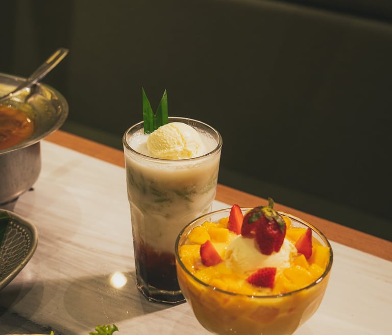 es cendol durian float and es lancang kuning at Malaya Cafe Batam