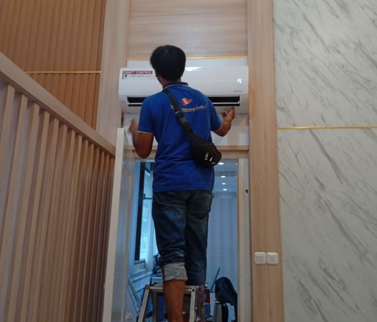 Jasa service, cuci, isi freon, perbaikan, dan pasang AC untuk rumah, kantor, kos, instansi,