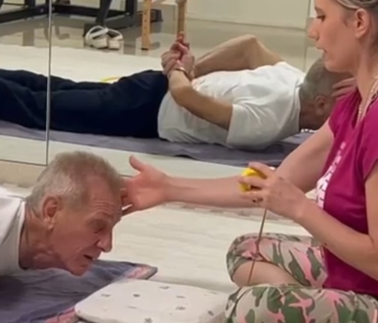 ESERCIAIO DI RIABILITAZIONE NEUROMOTORIA SU TATAMI CON SAMANTA BAZZARDI 