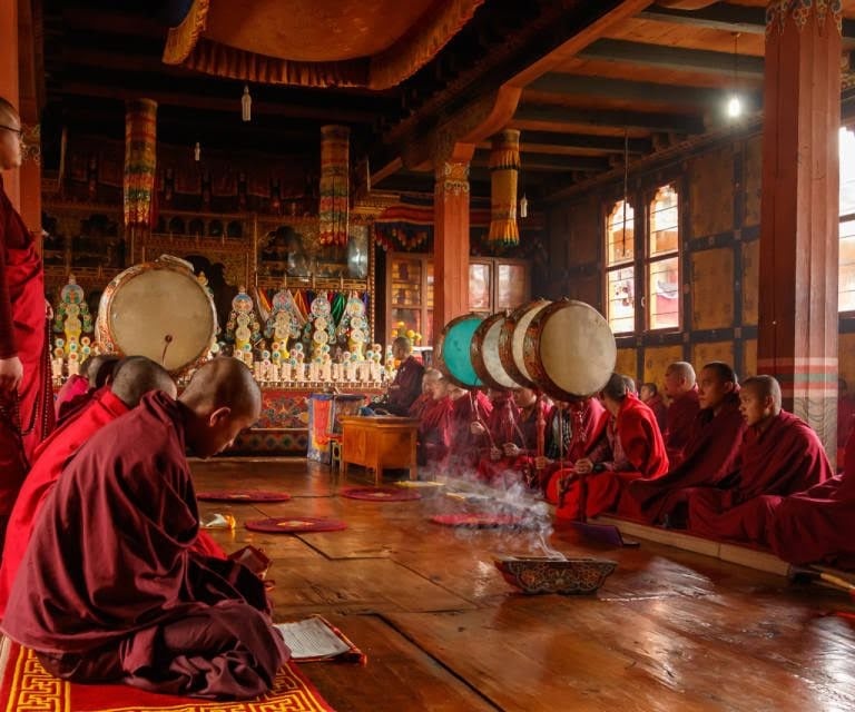 monks_during_ritual_ceremony_at_gangtey_buddhist_college_for_higher_buddhist_studies