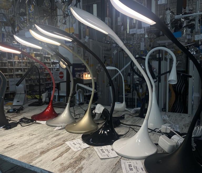 lumetti-in-esposizione-frigo-nereo