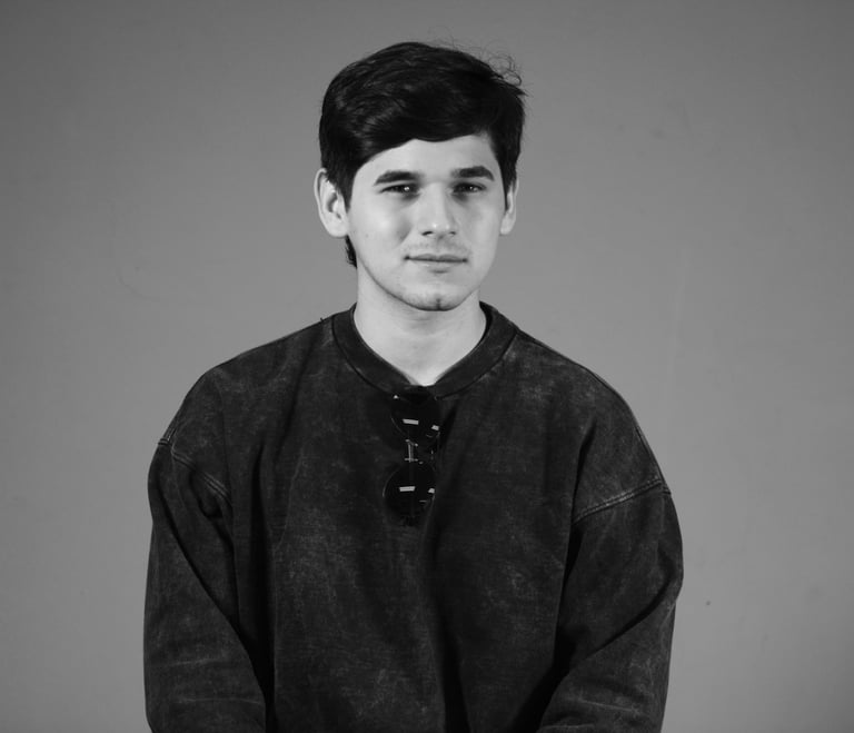 Gabriel Mera | Fundador de Gabroche.art y especialista en animación de producto 3D