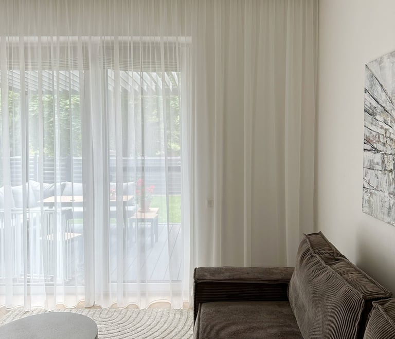 dieninės užuolaidos