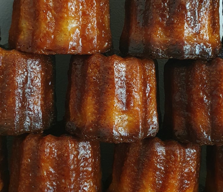 Une mosaïque de cannelés