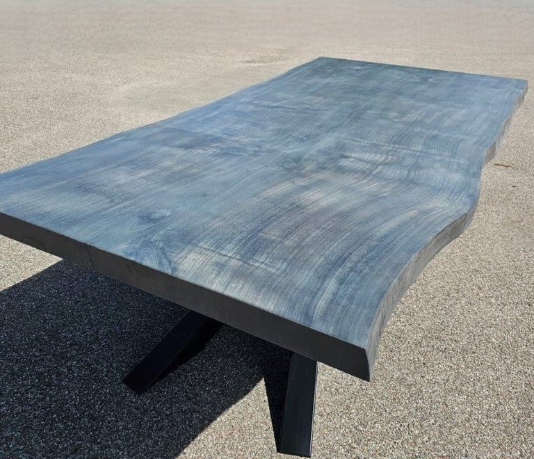 Kamienny Mat 5 Stół Z Monolitu