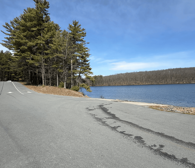 public boat launch at mangan cove on lake wallenpaupack