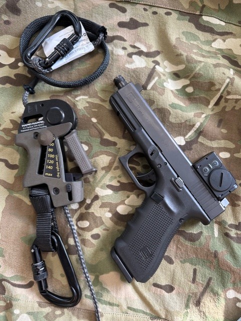 rapid rappel descender with a Glock 