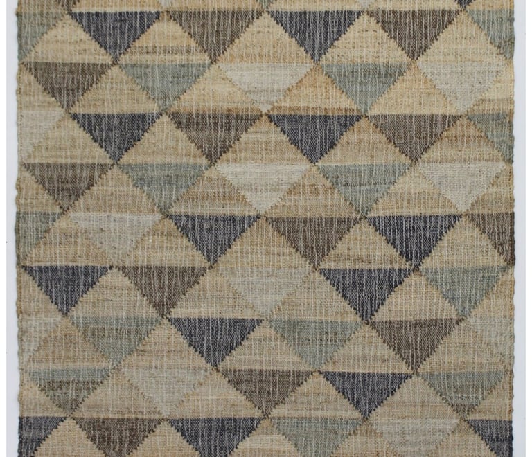Handwoven Flatweave Rug made of 100% Jute