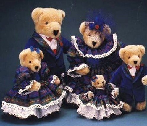 Muffy VanderBear Family teddy bears dressed in Taffeta The Holiday Collection