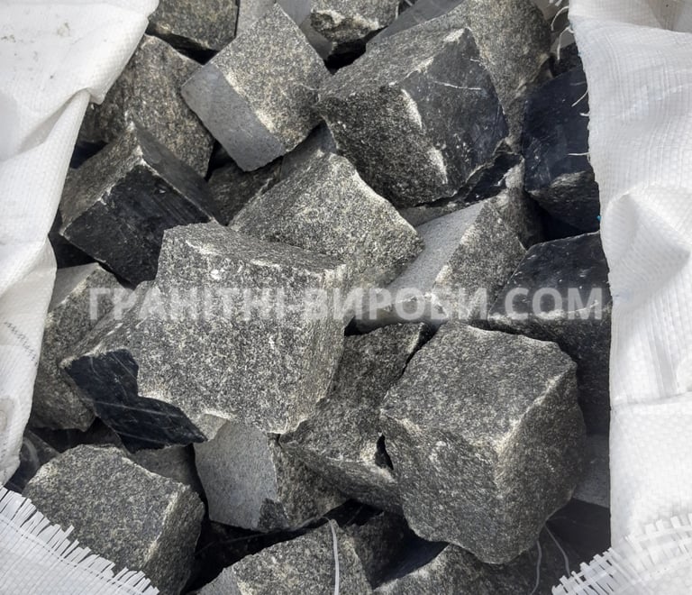 Колота гранітна бруківка габро 10*10*10