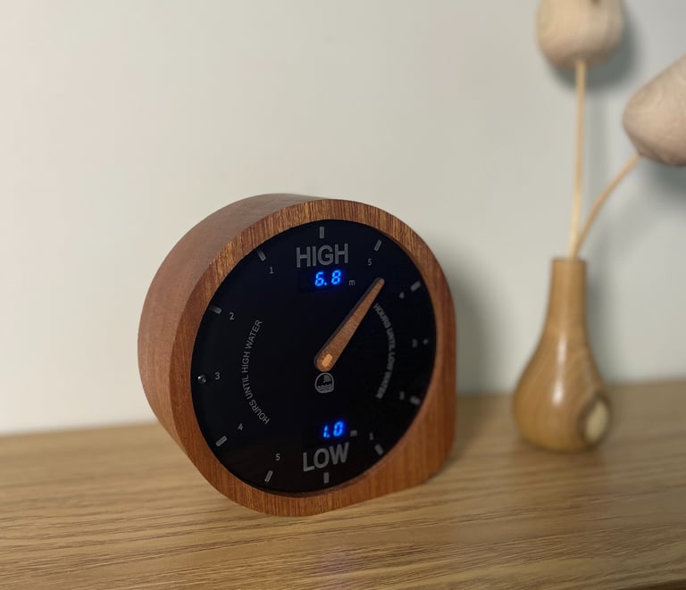smart tide clock mantle piece