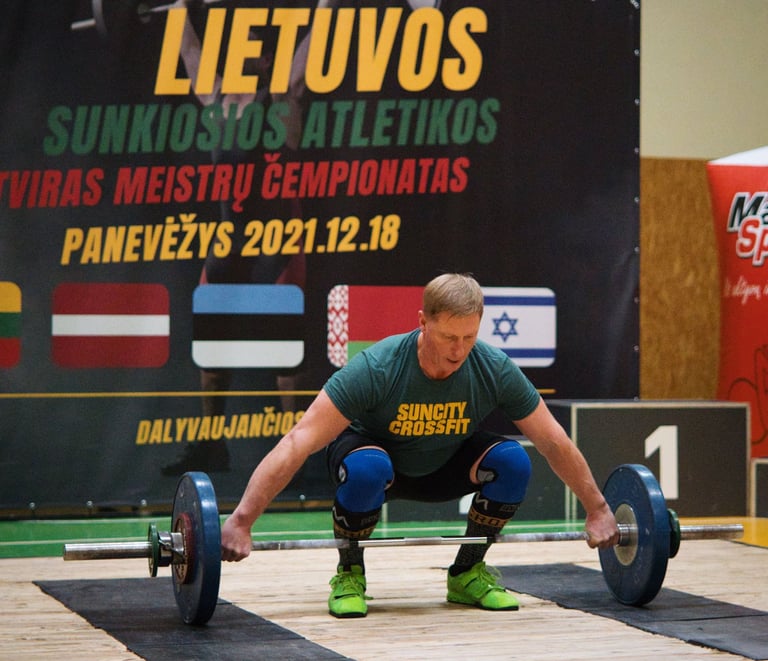 Sunkioji atletika. Jėgos treniruotės. Sporto salė
