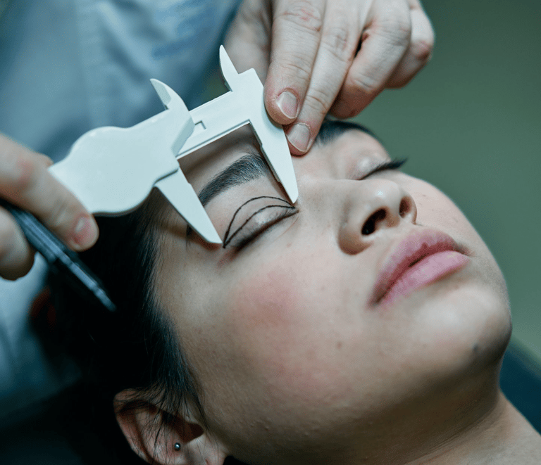 eyelid surgery in Antalya