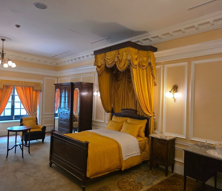 Seokjojeon king's bedroom