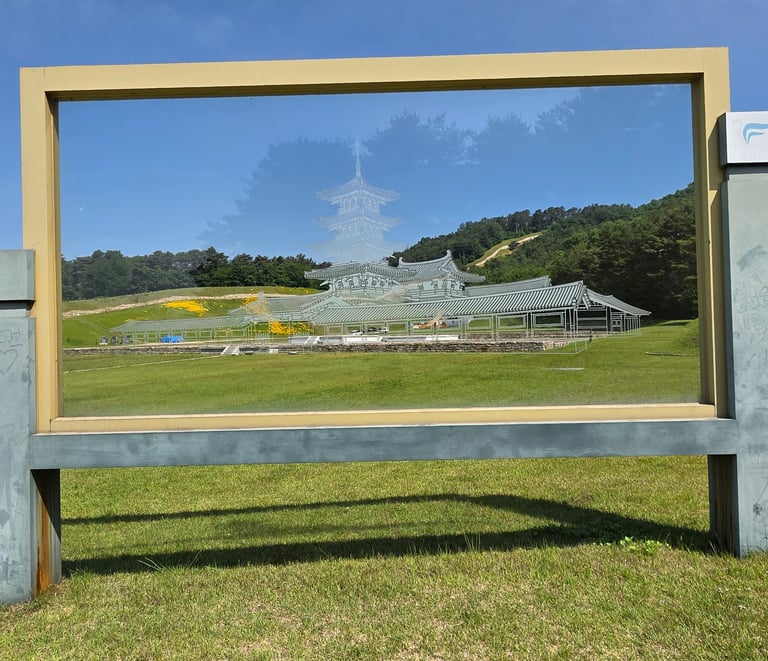 Neungsan-ri temple remains interpretation using an etched glass reconstruction