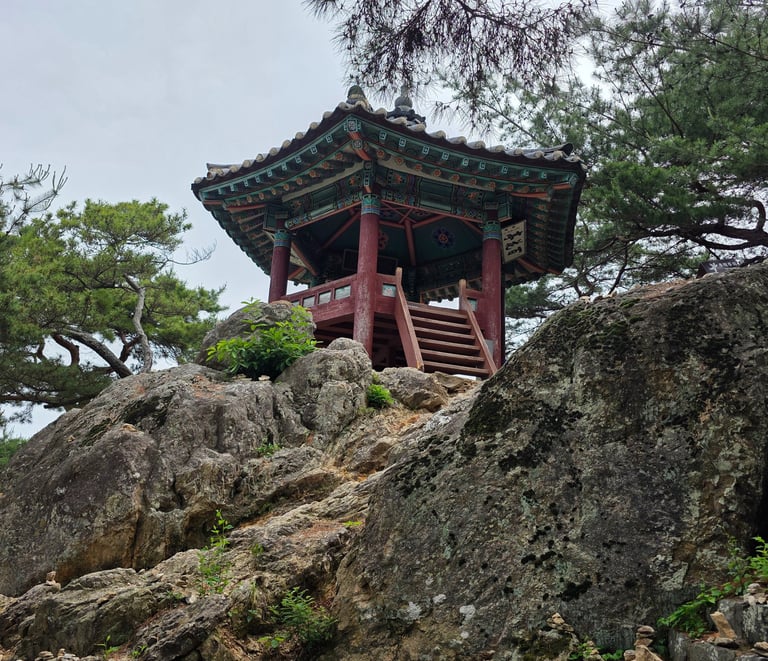 Busosanseong's Baekwajeong Pavilion on Nakhwaam Rock 
