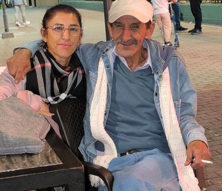 Luz Elena Castaño, pareja del poeta Jairo Carrasquilla Tobón.