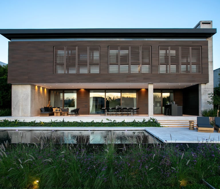 Albanueva foto trasera