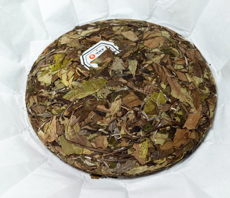 Shou mei white tea pie